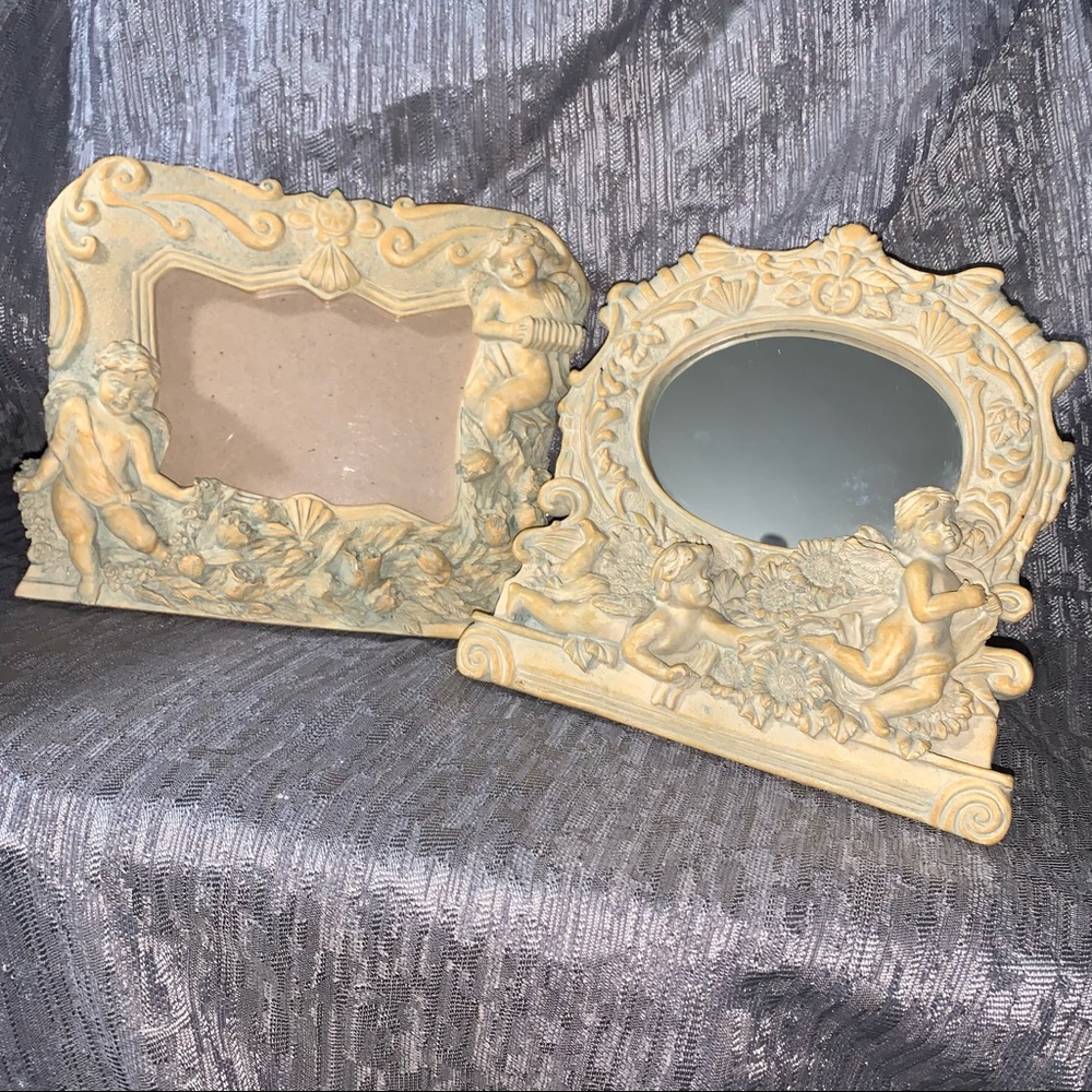 BEAUTIFUL Wang's International Renaissance Angel Standing Mirror & Picture Frame